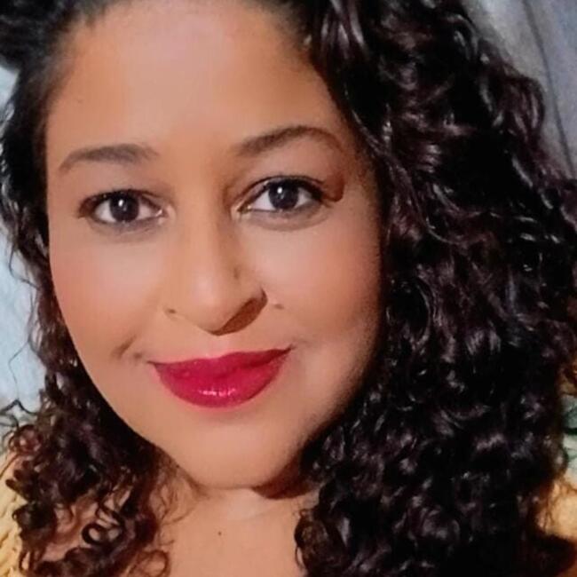 Babysitter in Queimados: Renata de