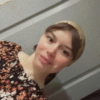 Babysitter in Nice: Hadil