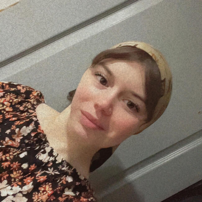 Babysitter in Nice: Hadil