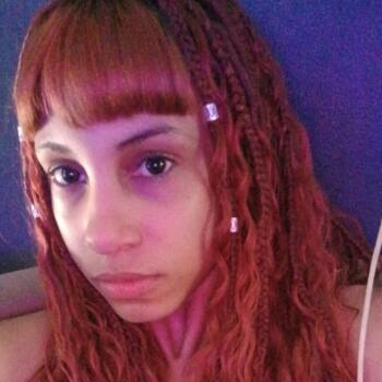 Babysitter in Governador Valadares: Sarah Kelly