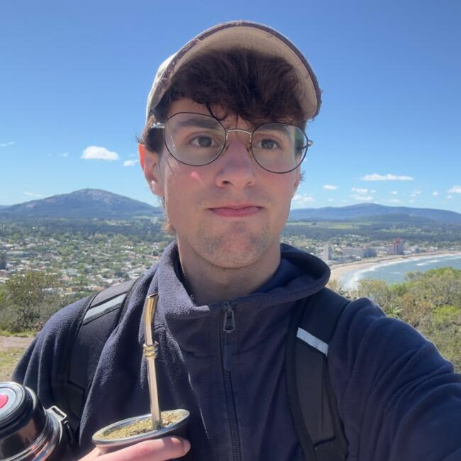 Niñera en Montevideo: Mathías