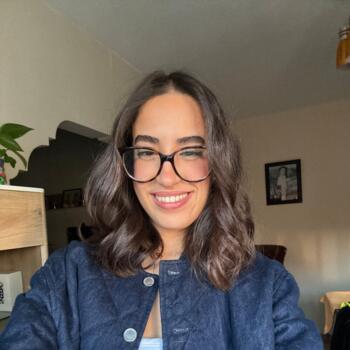 Babysitter in Soria: Aya