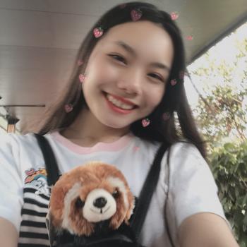 Babysitters in Singapore: Caren