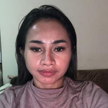 Babysitting job in Canberra: babysitting job Rishya