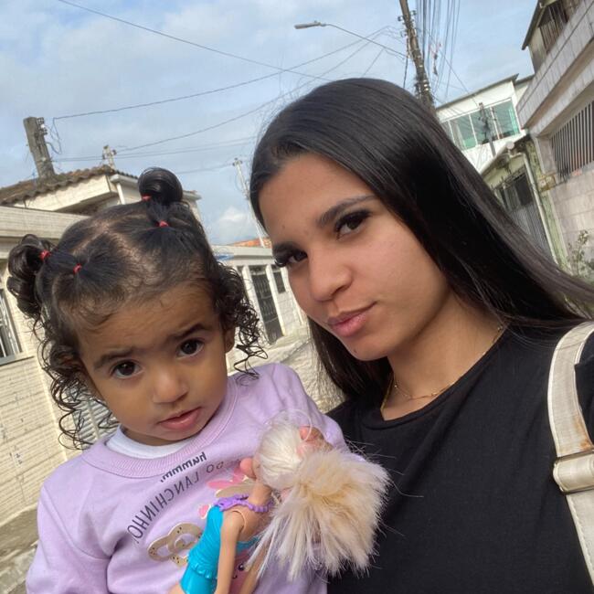 Babysitting job in Cubatão: Larissa