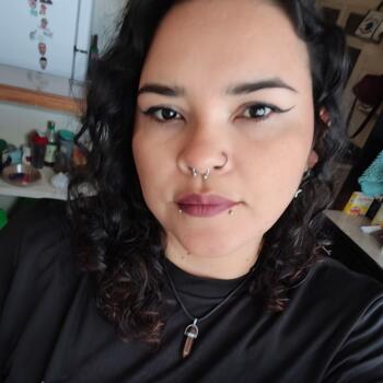 Babysitter in Heredia: Izabella