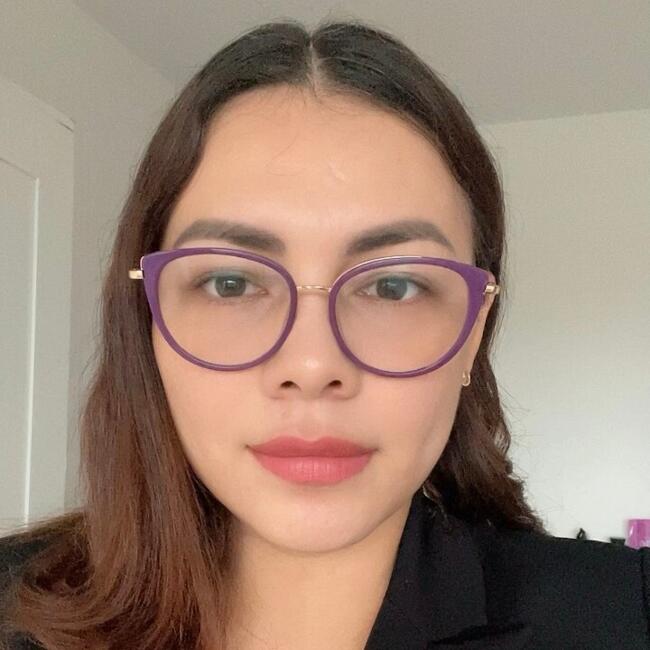 Nanny in Alfortville: Gina