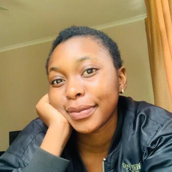 Babysitter in Turffontein: Caroline