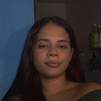 Babysitter in Belém: Franciele