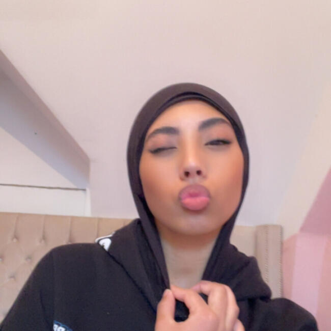 Babysitter in Orléans: Dounya