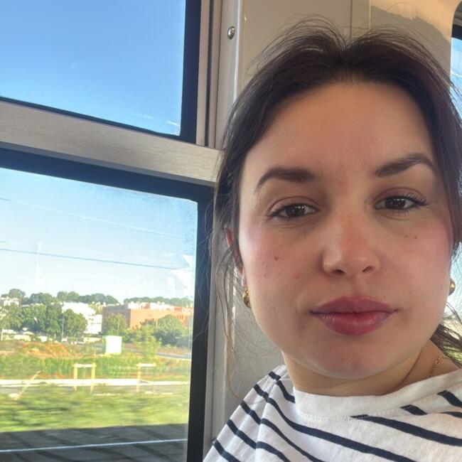 Babysitter in Paris: Souad