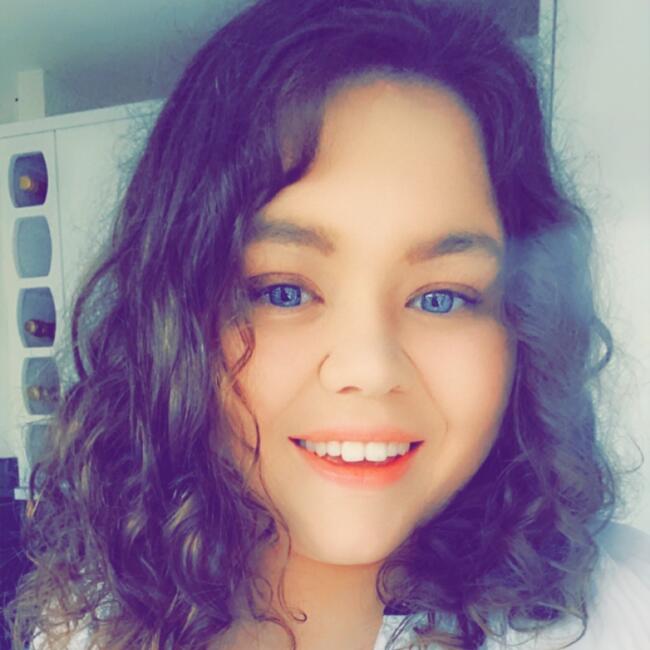 Babysitter in Gloucester: Anabelle