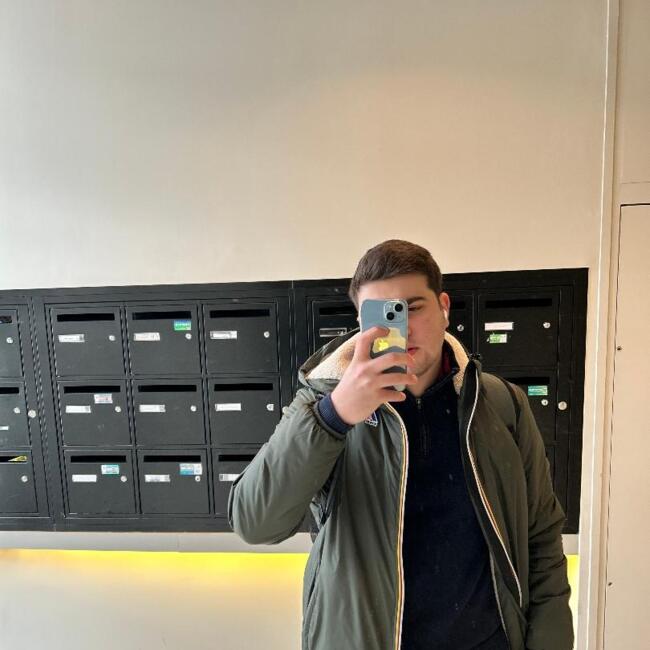 Babysitter in Lille: Raphael