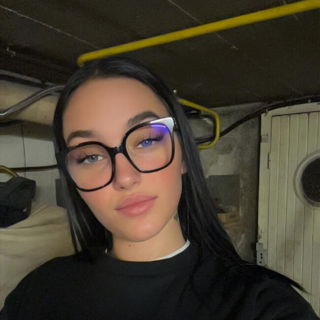 Babysitter in La Chaize-le-Vicomte: Melissa