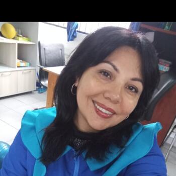 Niñera en La Florida: Maria Elena