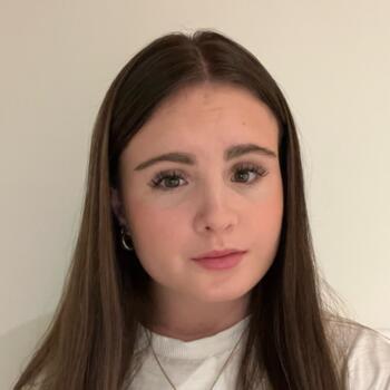 Babysitter in Auckland: Charlotte