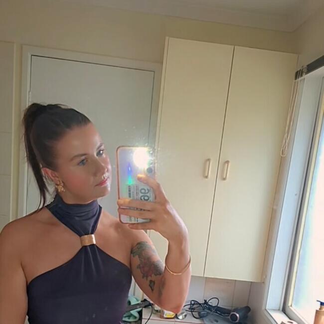 Babysitter in Melbourne: Mikaela