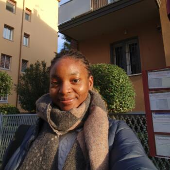 Babysitter Bologna: Elisabeth