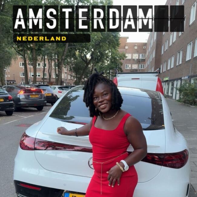 Babysitter in Amsterdam: Ajurenmisan Blossom