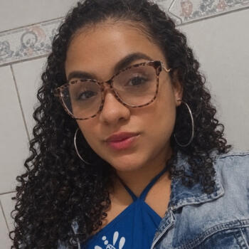 Babysitter Guarulhos: Amanda
