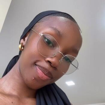 Babysitter Leiria: Nélia