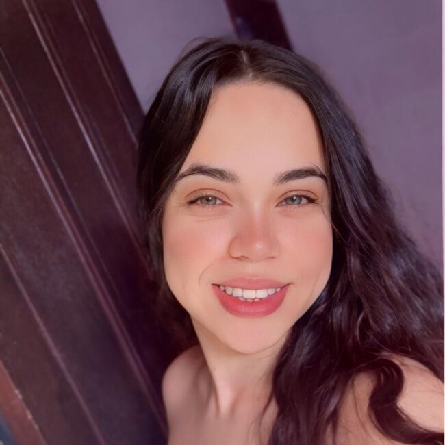 Babysitter in São José dos Pinhais: Loriane