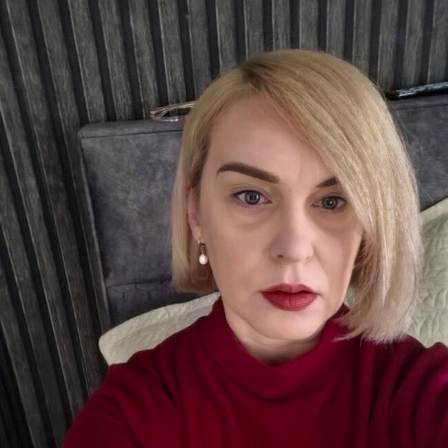 Aukles darbs pilsētā Baltezers | Babysits: Helena