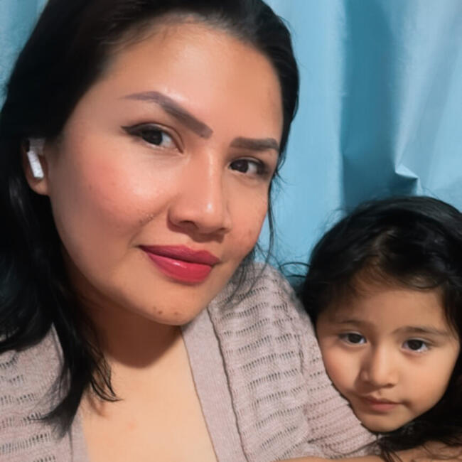 Babysitter in Borough of Queens: Emma