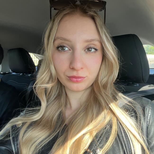 Bébiszitter Szeged területén: Flóra