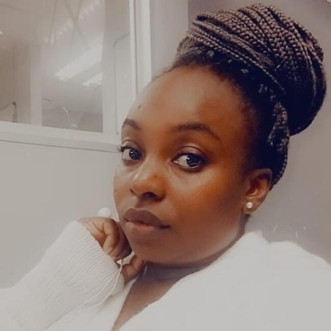 Babysitter in Katlehong: Thokozani