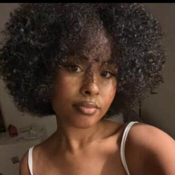 Babysitter Paris: Angèle