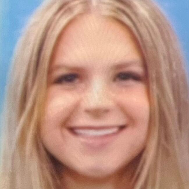 Babysitter in Auckland: Amber