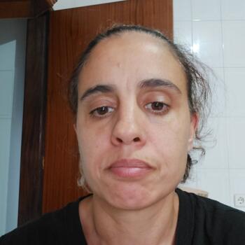 Babysitting job in Oliveira do Hospital: babysitting job Candida