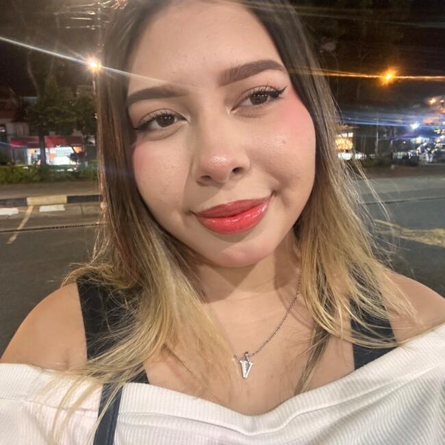 Babysitter in Santiago de Cali: Valentina