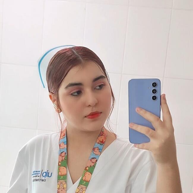 Babysitter in Vista Alegre: Madelein