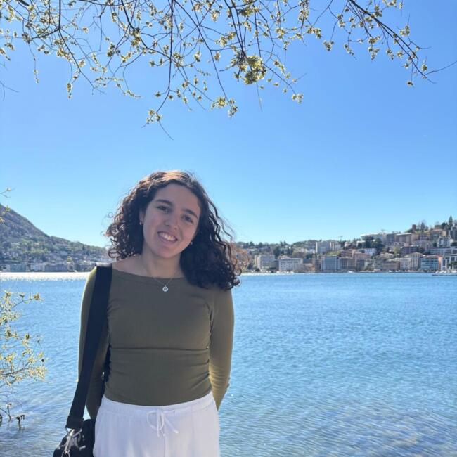 Babysitter in Lisbon: Madalena