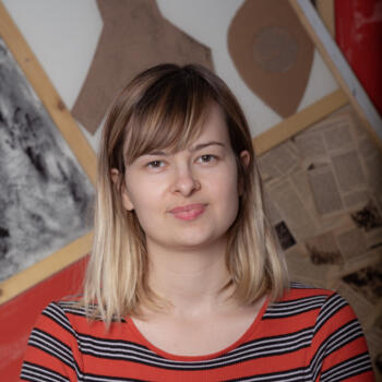 Babysitter in Budapest: Dóra