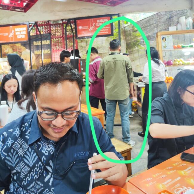 Babysitting job in Jakarta: Niko