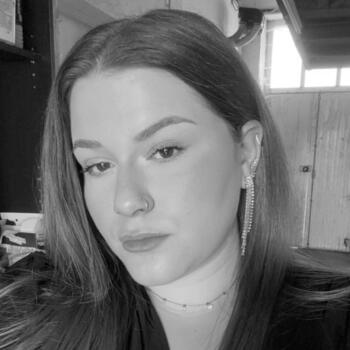 Babysitter in Les Epesses: Louna