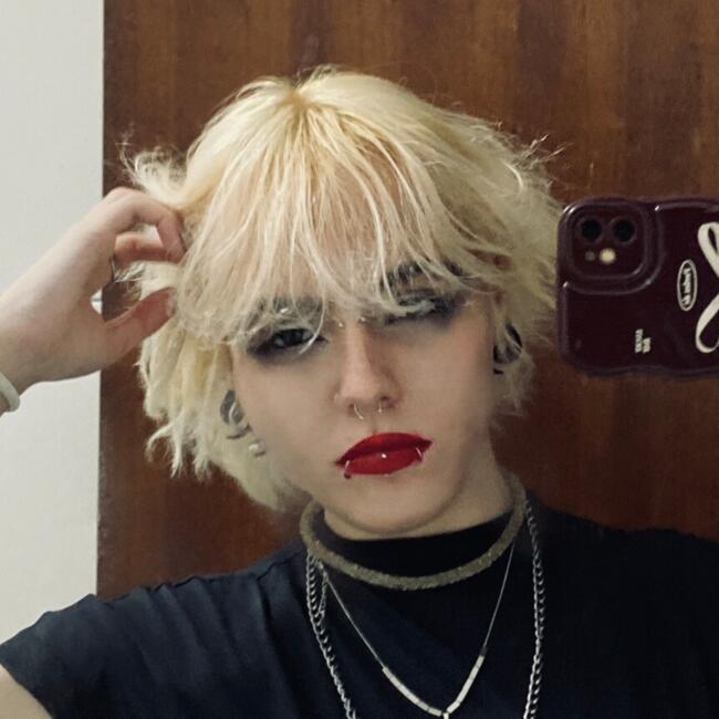 Babysitter in Curitiba: Amanda