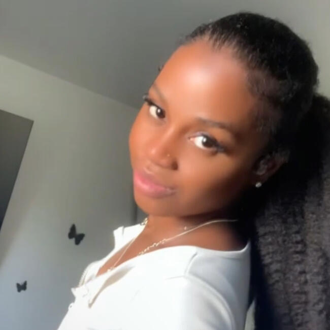 Babysitter in Orléans: Marie-Claire