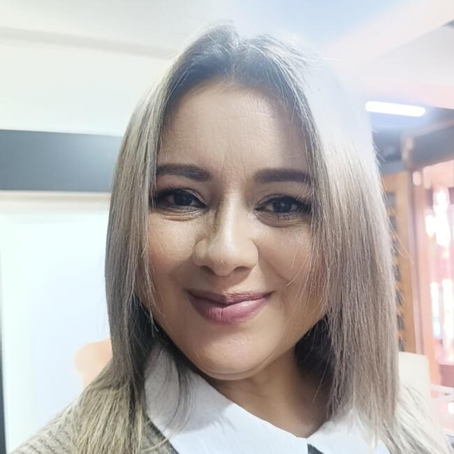 Babysitter in Quito: Elizabeth