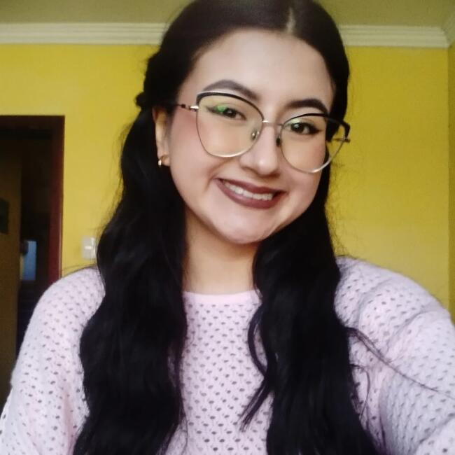 Niñera en Loja: Camila