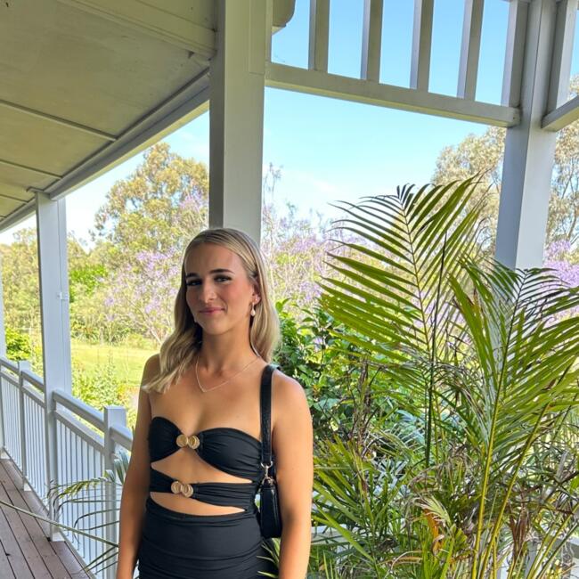 Babysitter in Bunbury: Laine