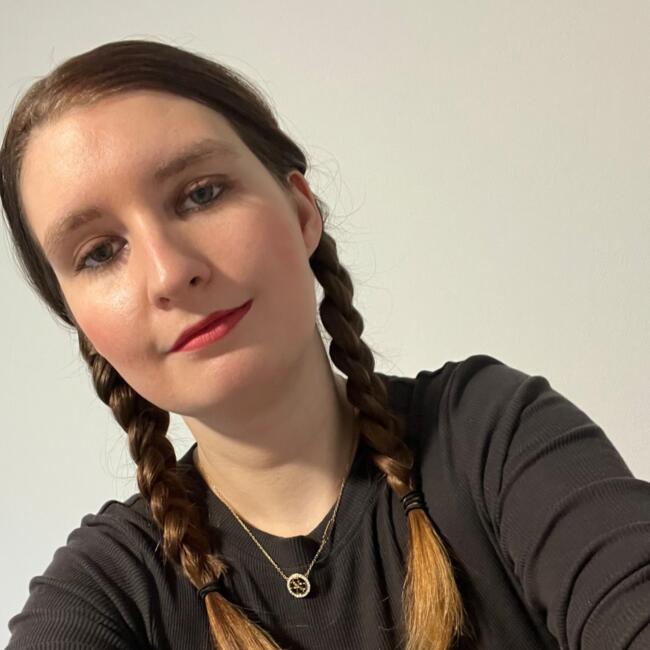 Babysitter in Le Lion-dAngers: Clelia