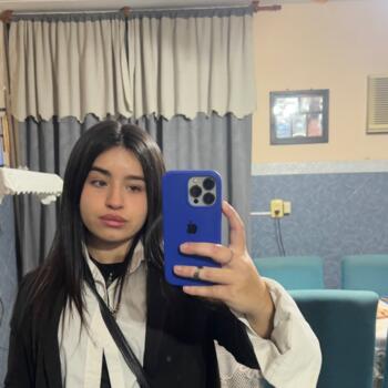 Niñera Rosario: Alexa Ferrari