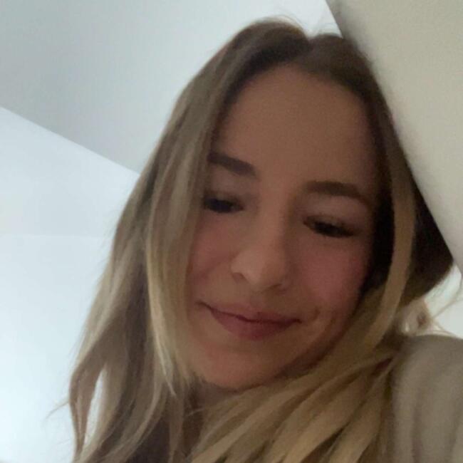 Babysitter in Wien: Lori