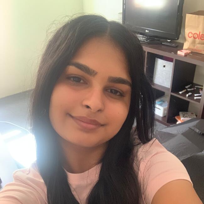 Babysitter in Sydney: Deepti