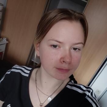 Babysitter in Châtellerault: Mélinda