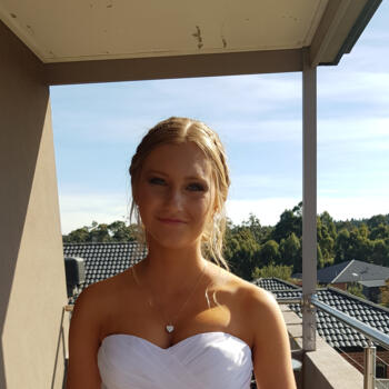 Babysitter in Ballarat: Maddison